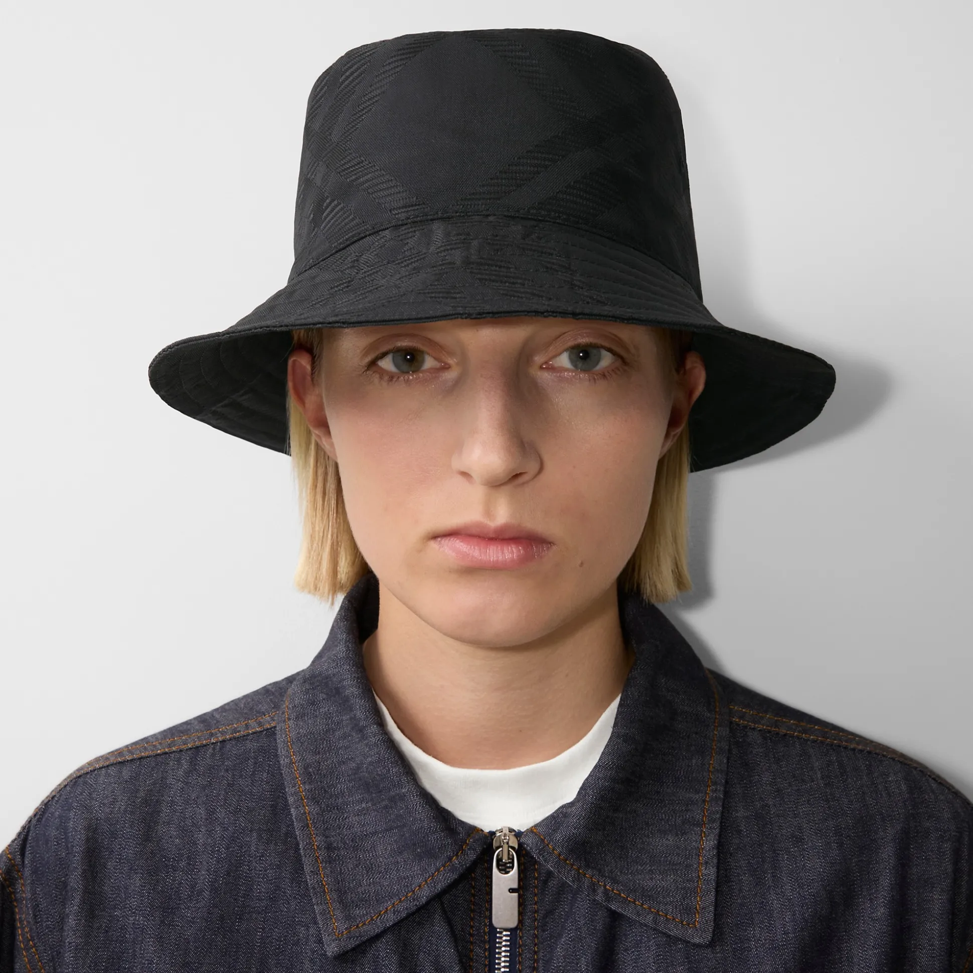 Best Burberry Check Nylon Blend Bucket Hat Black