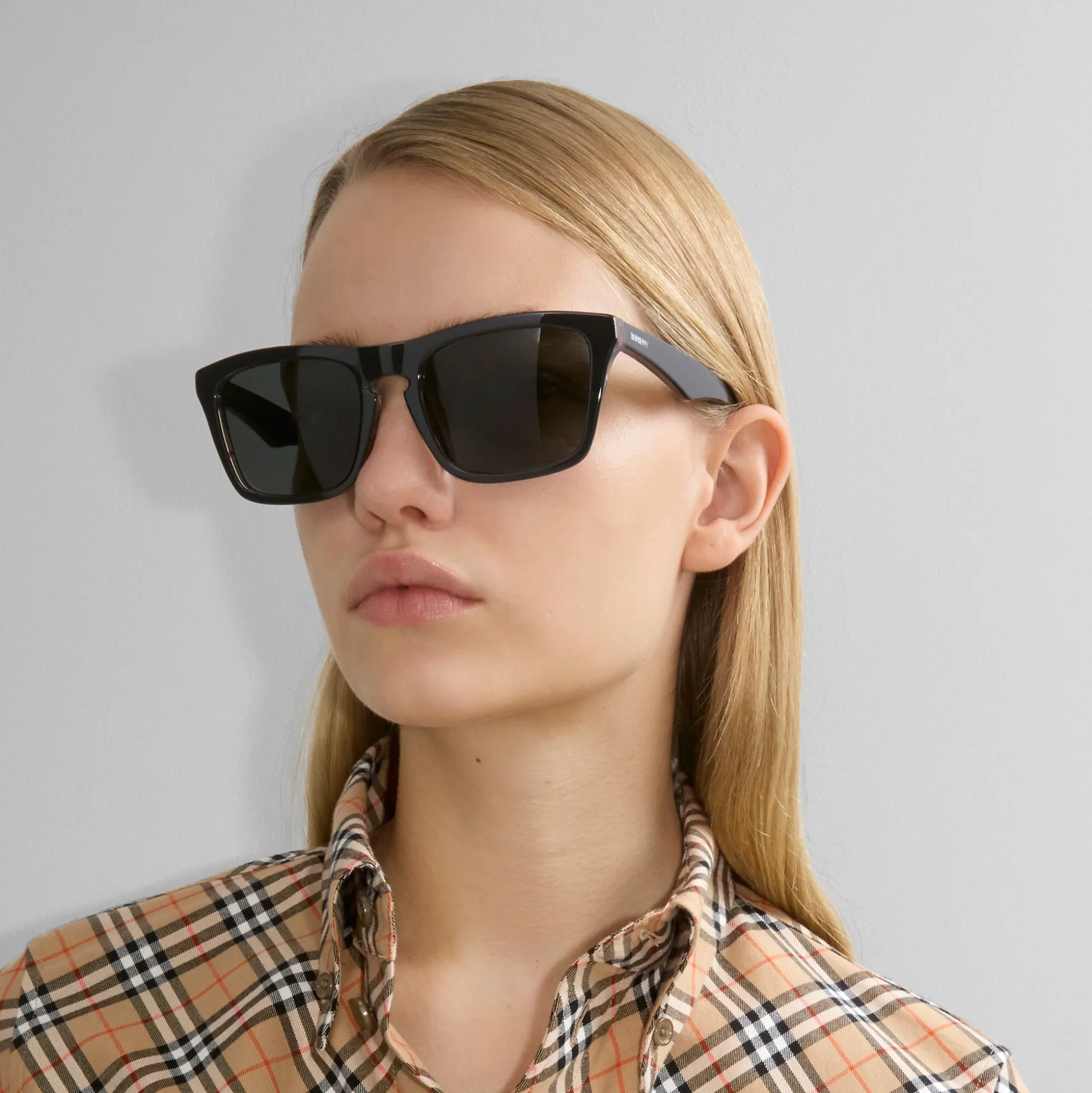 Flash Sale Burberry Code Square Sunglasses Black/archivebeige