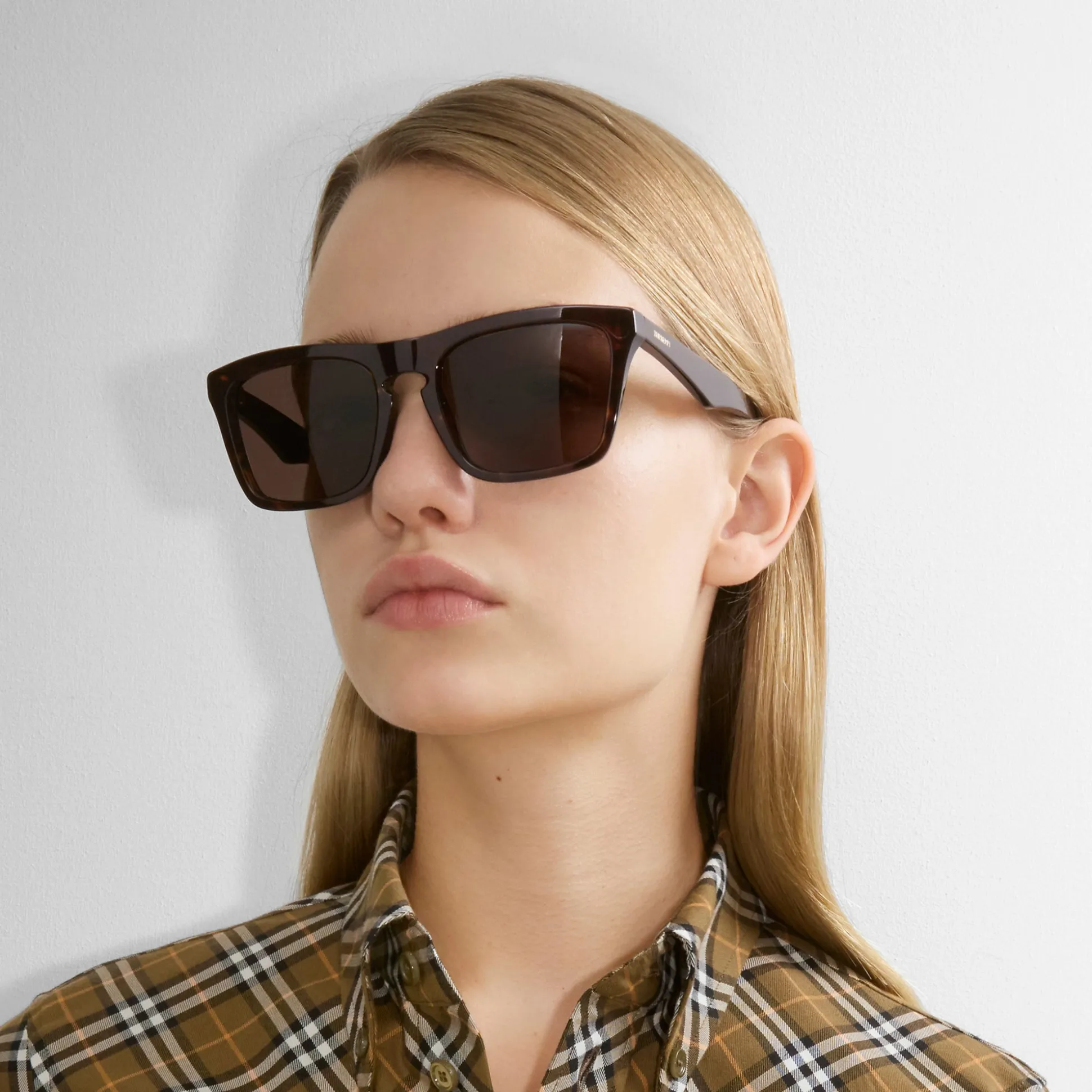 Hot Burberry Code Square Sunglasses Darkhavana