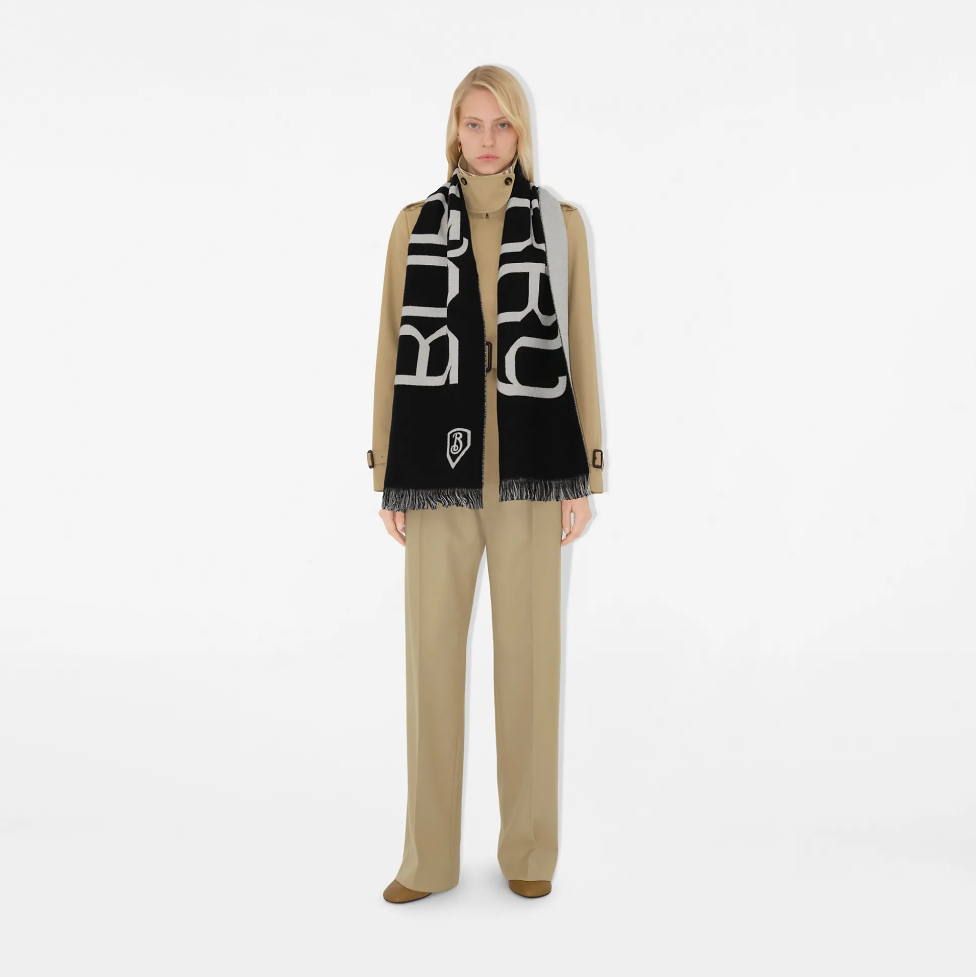 Cheap Burberry Logo Wool Scarf Black