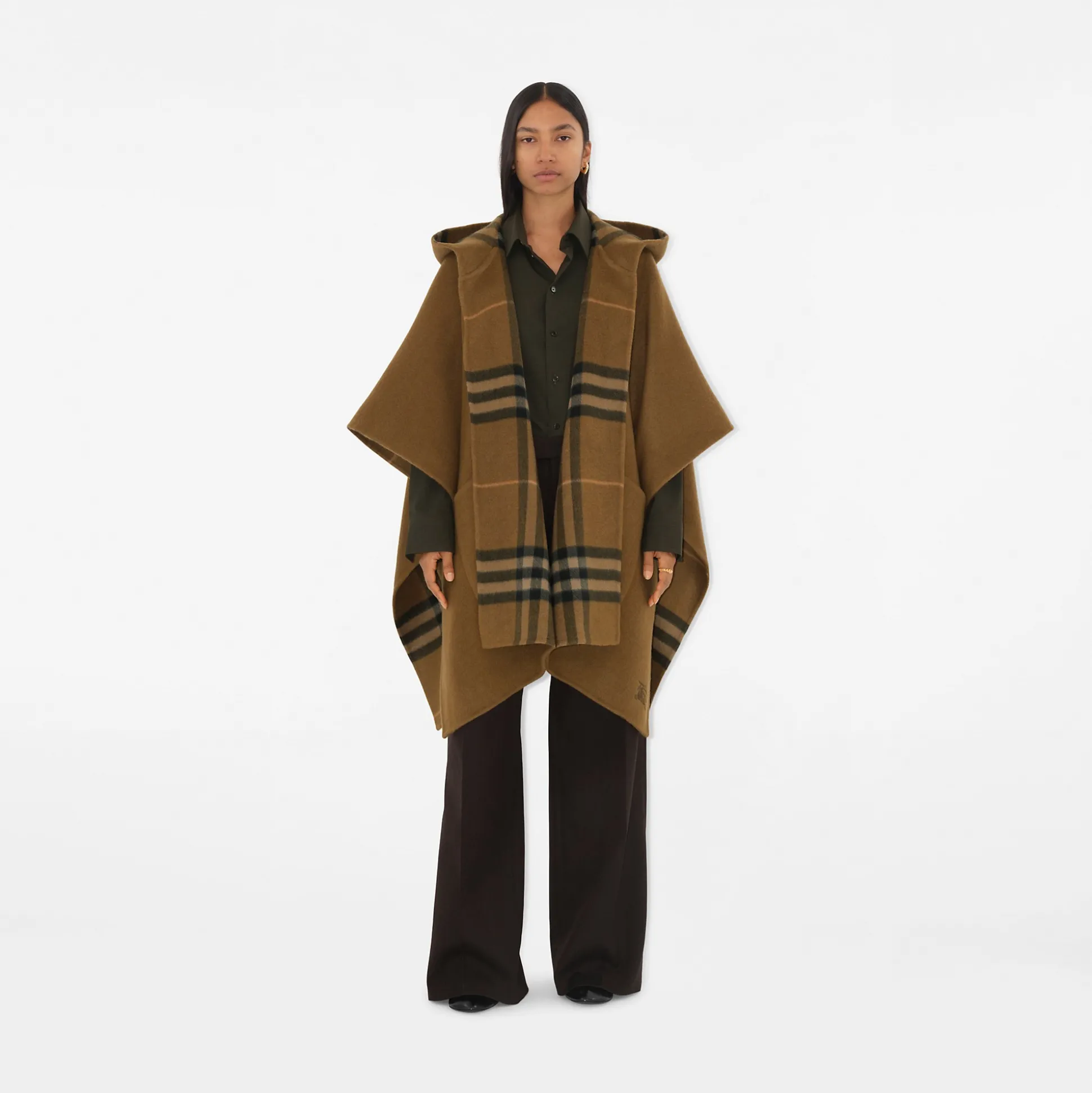 Sale Burberry Reversible Check Cashmere Cape Nest