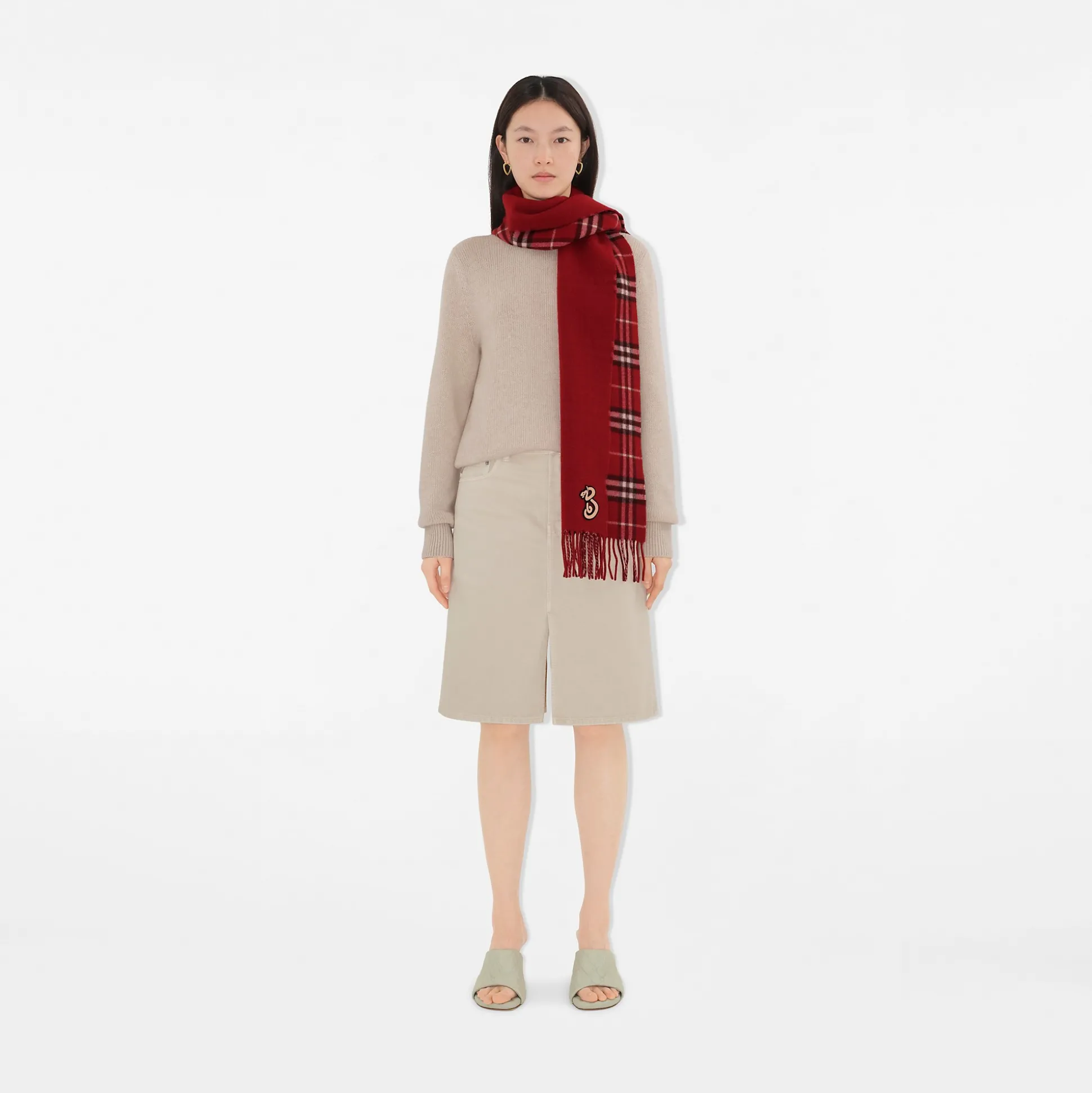 Discount Burberry Reversible Check Cashmere Scarf Geranium