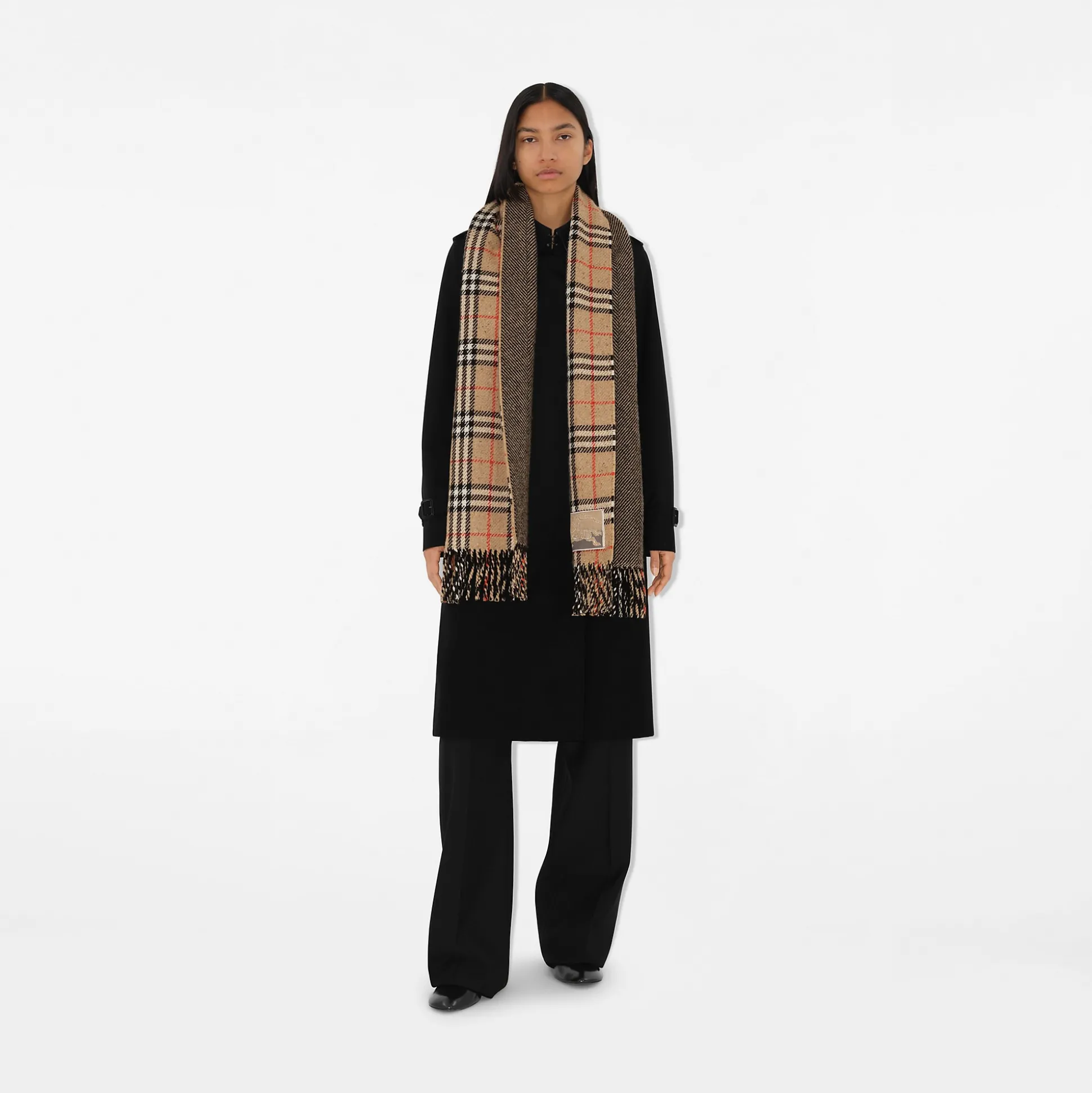 Best Burberry Reversible Check Cashmere Wool Scarf Sand