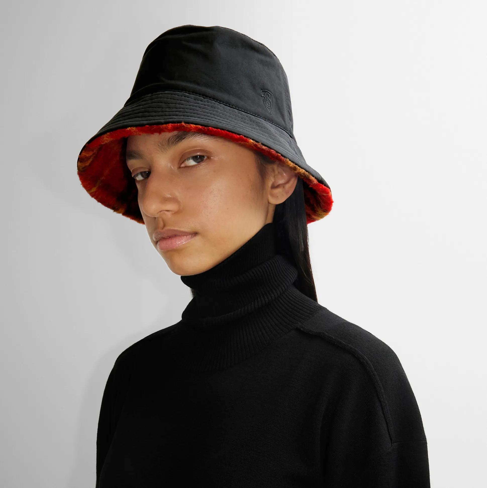 Sale Burberry Reversible Check Fleece Bucket Hat Currant