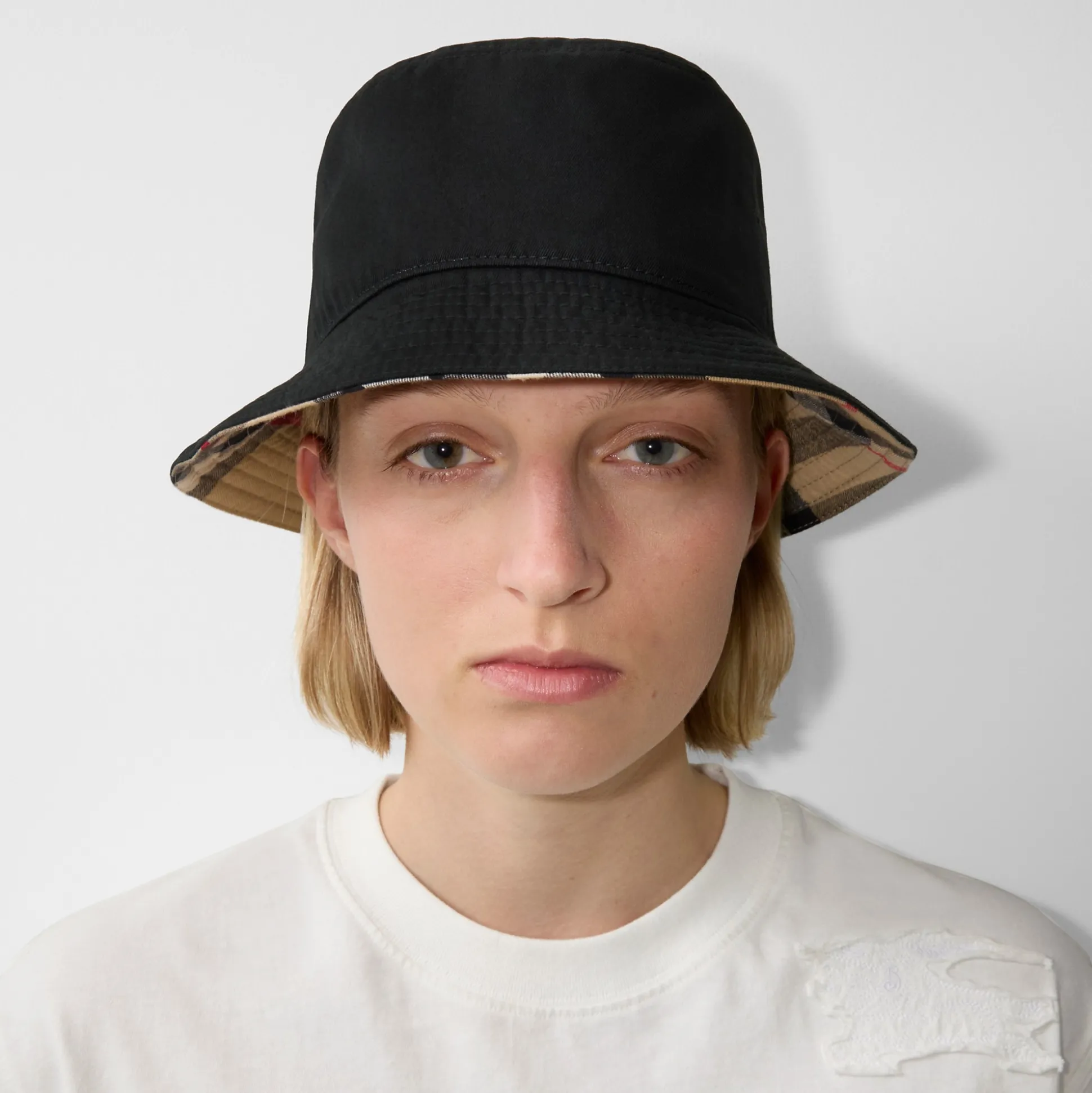 Best Sale Burberry Reversible Cotton Blend Bucket Hat Black