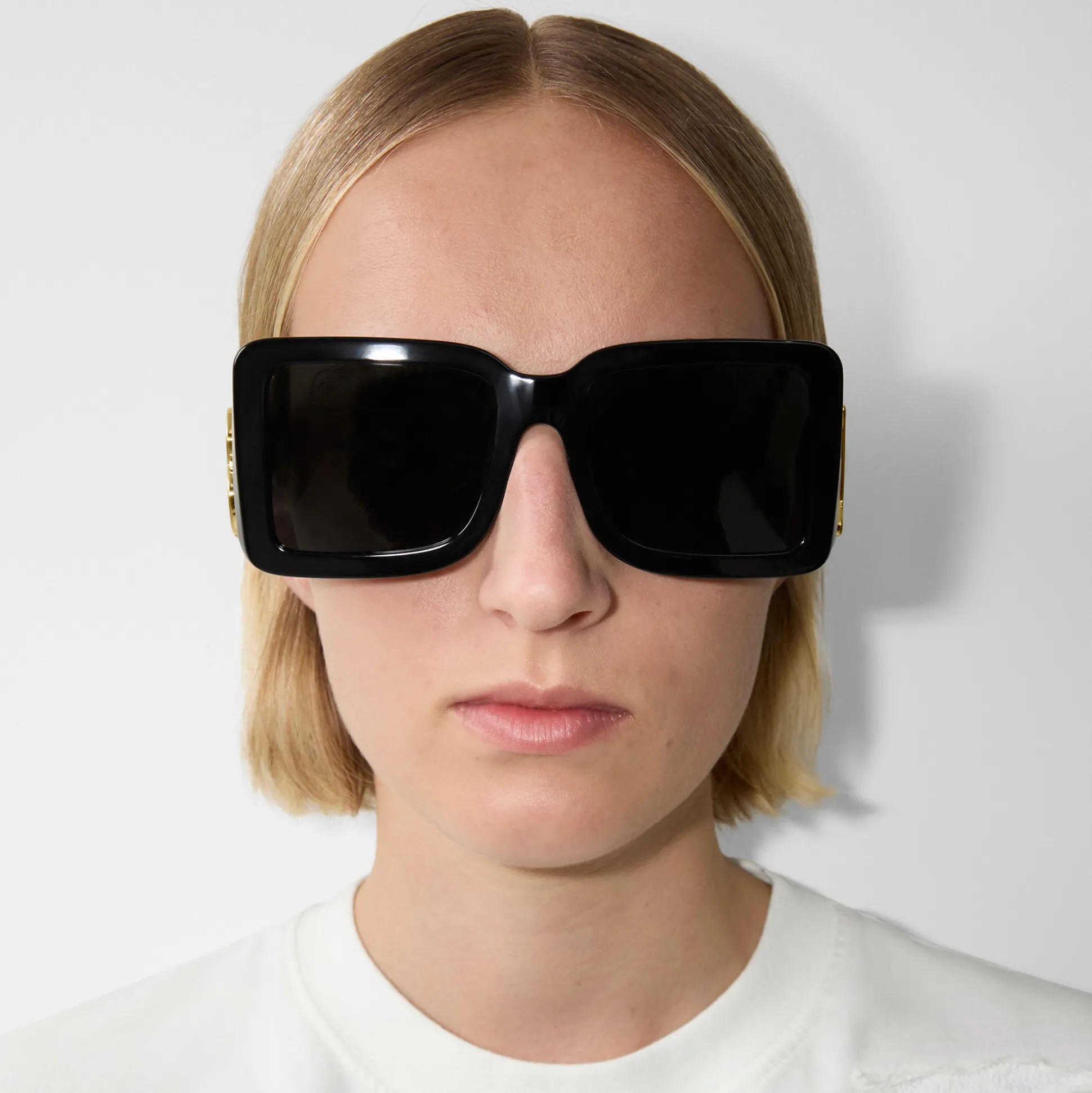 Discount Burberry TB Square Sunglasses Black